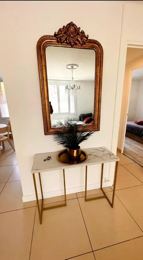 Apartment Cosy Appartement 3 Chambres & Parking Prive Lyon France