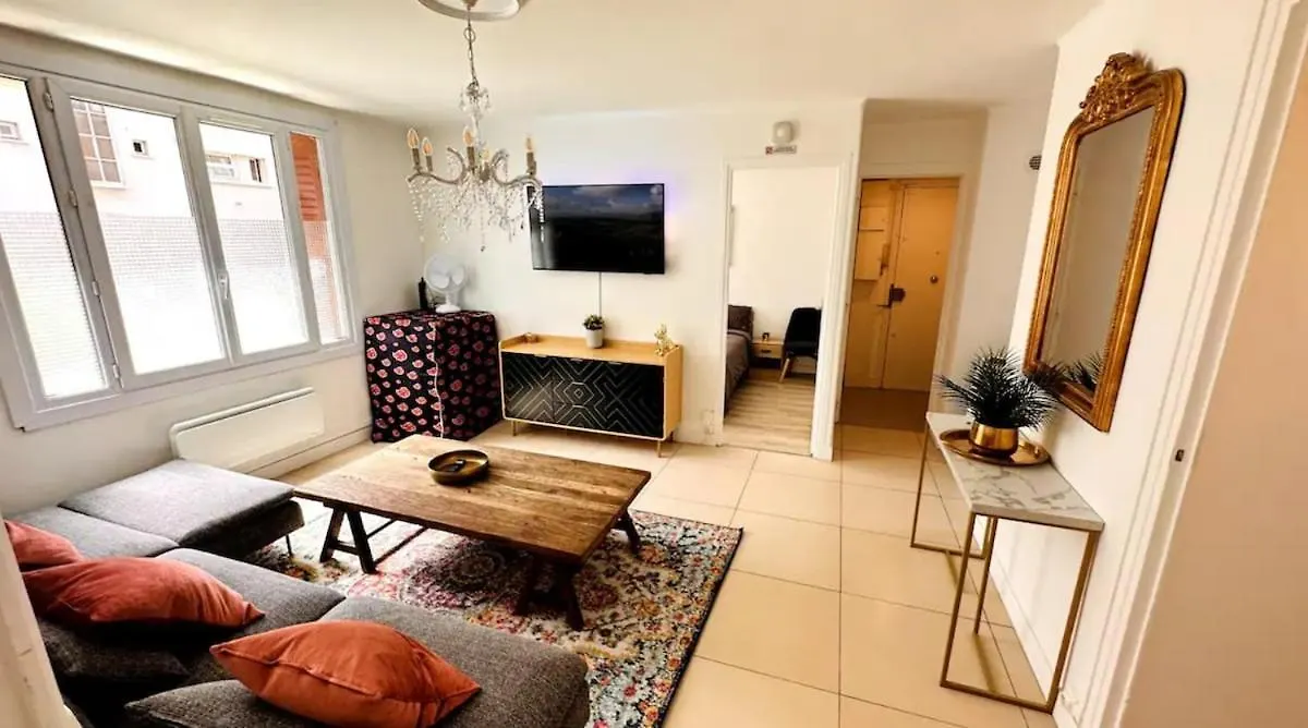 Cosy Appartement 3 Chambres & Parking Prive Lyon